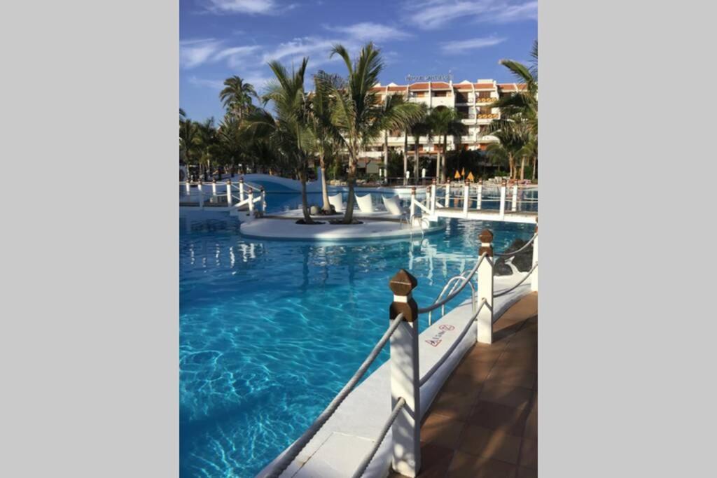 Apartamento Apartamento frente al mar! Playa de las Américas Exterior foto